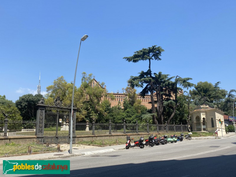 Barcelona - Col·legi Jesús Maria (Foto: Albert Esteves, 2020) Barcelona - Col·legi Jesús Maria