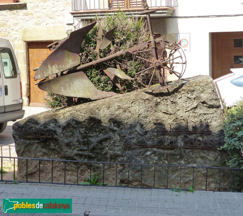Taradell - Monument a la Pagesia