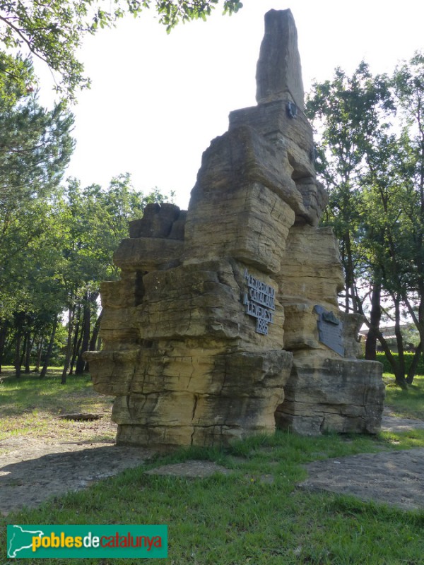Taradell - Monument a l'Expedició a l'Everest