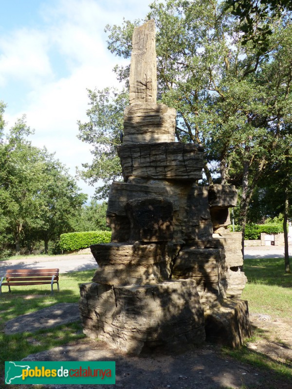 Taradell - Monument a l'Expedició a l'Everest