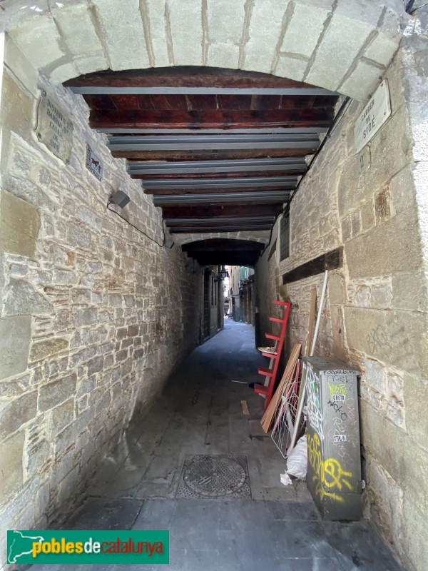 Barcelona - Volta del carrer Sidé (Foto: Albert Esteves, 2020) Barcelona - Volta del carrer Sidé