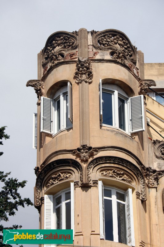 Barcelona - Av. Tibidabo, 73 (Foto: Albert Esteves, 2020) Barcelona - Av. Tibidabo, 73