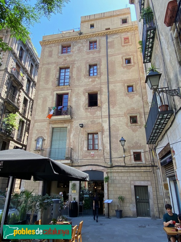 Barcelona - Plaça Santa Caterina, 1 (Foto: Albert Esteves, 2020) Barcelona - Plaça Santa Caterina, 1
