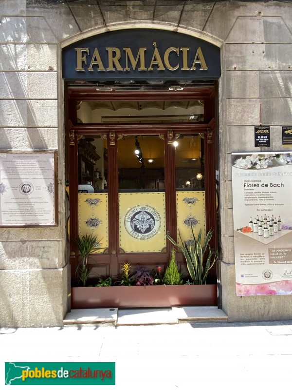 Barcelona - Farmàcia Santa Caterina (Foto: Albert Esteves, 2020) Barcelona - Farmàcia Santa Caterina