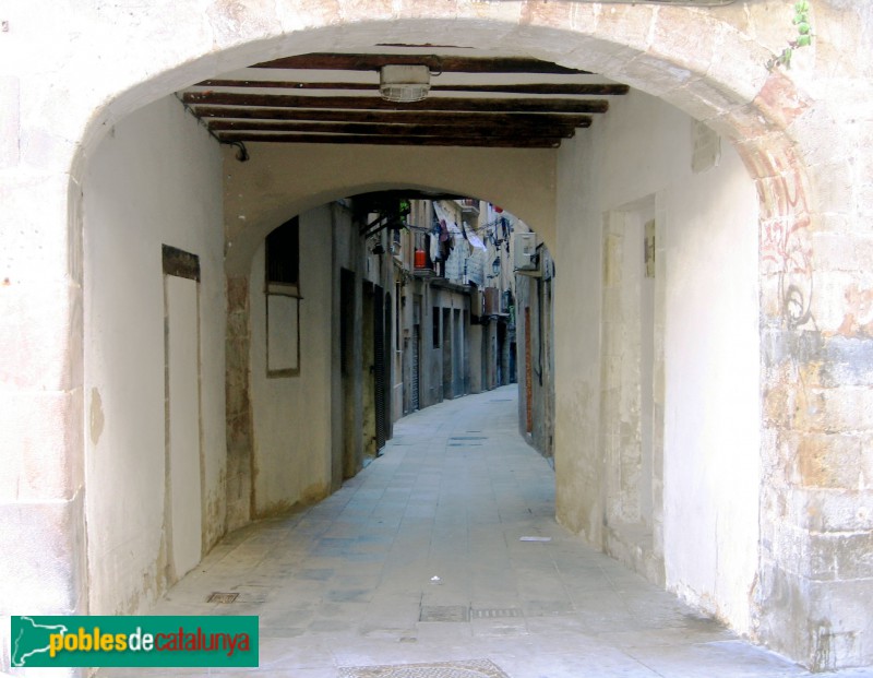 Barcelona - Volta dels Cecs de Sant Cugat (Foto: Albert Esteves, 2006) Barcelona - Volta dels Cecs de Sant Cugat