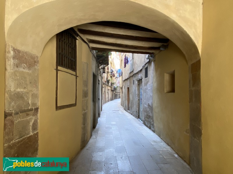 Barcelona - Volta dels Cecs de Sant Cugat (Foto: Albert Esteves, 2020) Barcelona - Volta dels Cecs de Sant Cugat