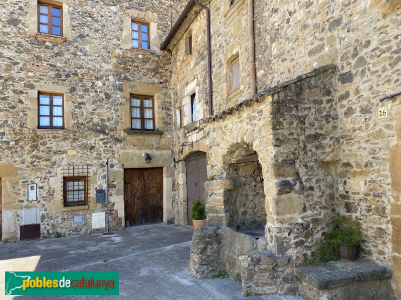 Cruïlles - Pou del segle XVII (Foto: Albert Esteves, 2020) Cruïlles - Pou del segle XVII