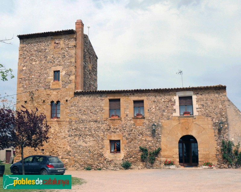Cruïlles - Torre Mirona o de Caramany (Foto: Albert Esteves, 2019) Cruïlles - Torre Mirona o de Caramany