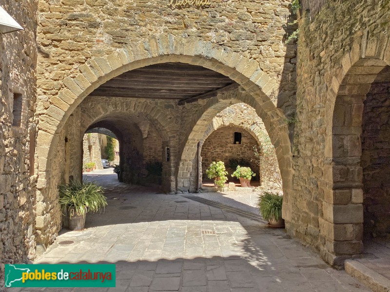 Monells (Foto: Albert Esteves, 2020) Monells