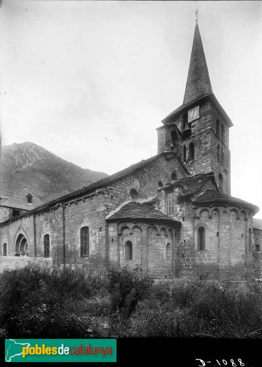 Bossòst - Església de l'Assumpció o de la Purificació (Foto: Juli Soler Santaló - Arxiu fotogràfic Centre Excursionista de Catalunya-, 1907) Bossòst - Església de l'Assumpció o de la Purificació