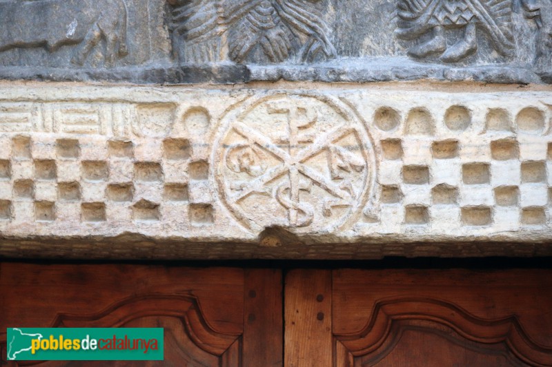 Bossòst - Església de l'Assumpció o de la Purificació. Portada de tramuntana (Foto: Albert Esteves, 2020) Bossòst - Església de l'Assumpció o de la Purificació. Portada de tramuntana