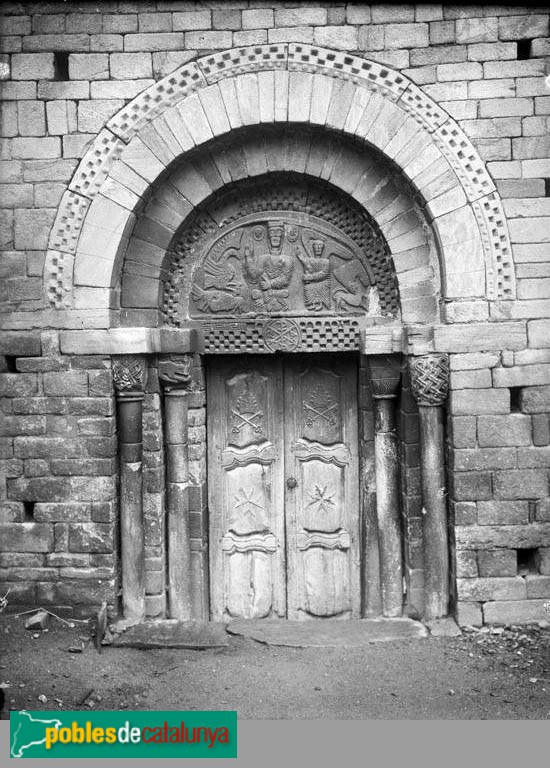 Bossòst - Església de l'Assumpció o de la Purificació (Foto: Juli Soler Santaló - Arxiu Fotogràfic Centre Excursionista de Catalunya -, 1907) Bossòst - Església de l'Assumpció o de la Purificació