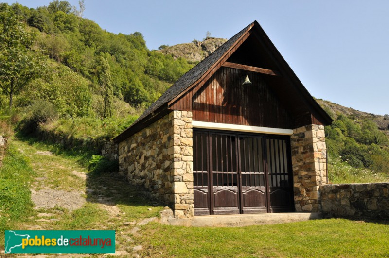 Bossòst - Capella de Sant Joan Crisòstom (Foto: Joan Sànchez Sabé, 2014) Bossòst - Capella de Sant Joan Crisòstom