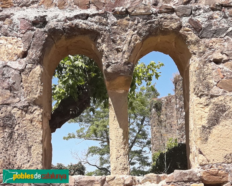 Cruïlles - Monestir de Sant Miquel de Cruïlles (Foto: Mercè Montané, 2019) Cruïlles - Monestir de Sant Miquel de Cruïlles