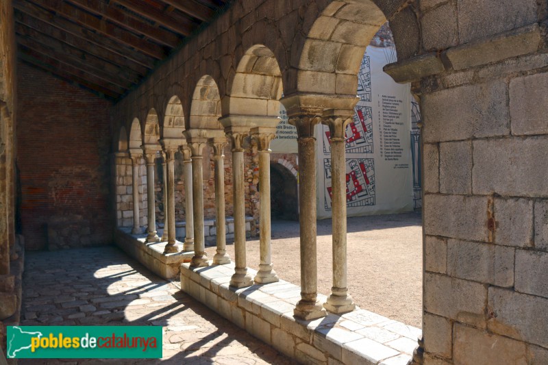 Breda - Claustre de Sant Salvador (Foto: Albert Esteves, 2020) Breda - Claustre de Sant Salvador