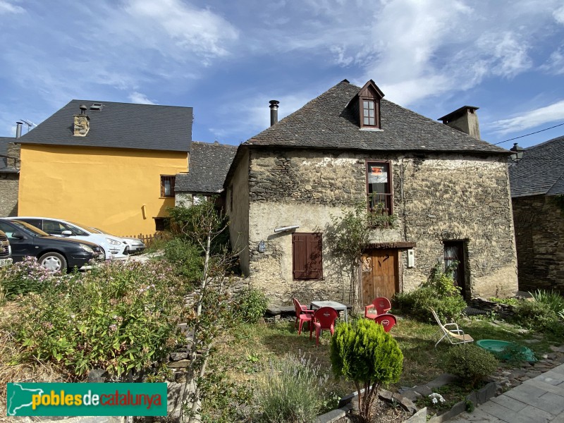 Casa de Vilamòs (Foto: Albert Esteves, 2020) Casa de Vilamòs