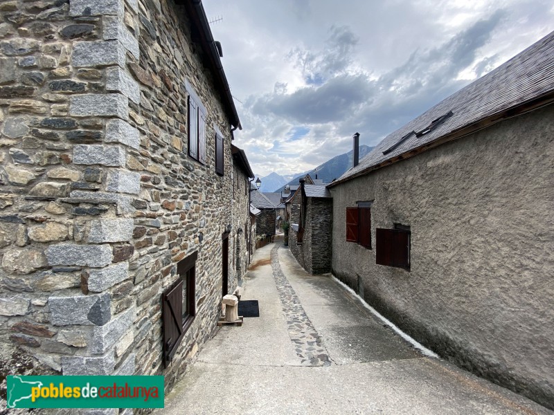 Cases de Vilamòs (Foto: Albert Esteves, 2020) Cases de Vilamòs