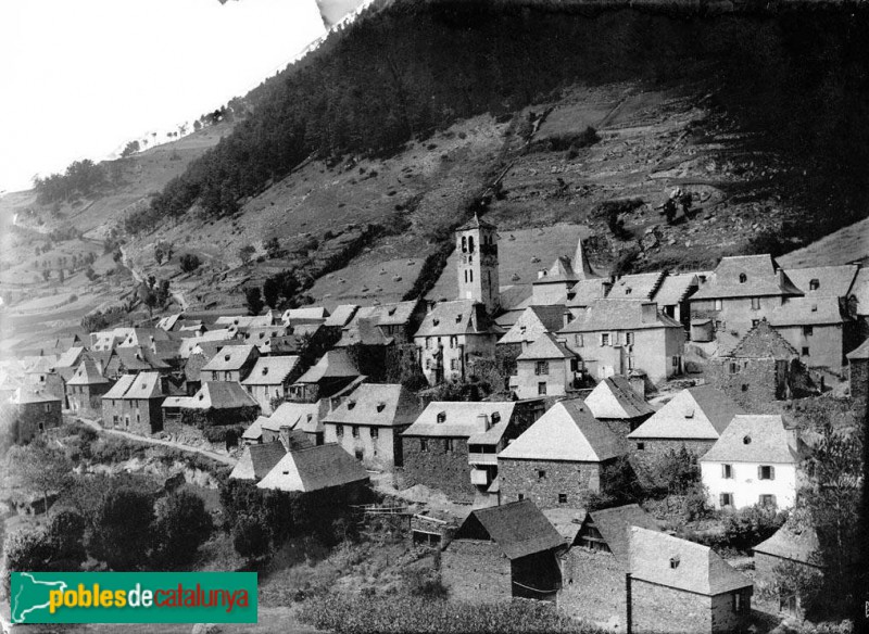Panoràmica de Vilamòs (Foto: Juli Soler Santaló - Arxiu Fotogràfic Centre Excursionista de Catalunya -, 1907) Panoràmica de Vilamòs