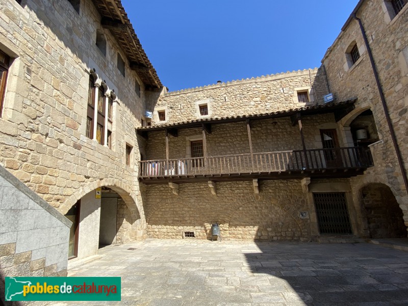 Breda - Palau de l'Abat (Foto: Albert Esteves, 2020) Breda - Palau de l'Abat