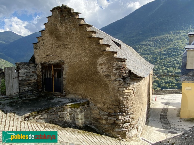 El poble d'Arró. Una borda (Foto: Albert Esteves, 2020) El poble d'Arró. Una borda