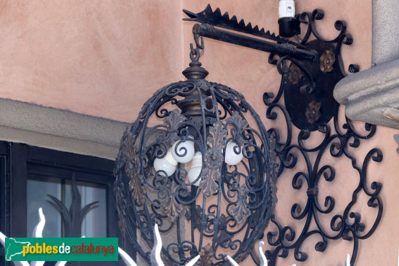 Barcelona - Av. República Argentina, 94 (Foto: Albert Esteves, 2020) Barcelona - Av. República Argentina, 94