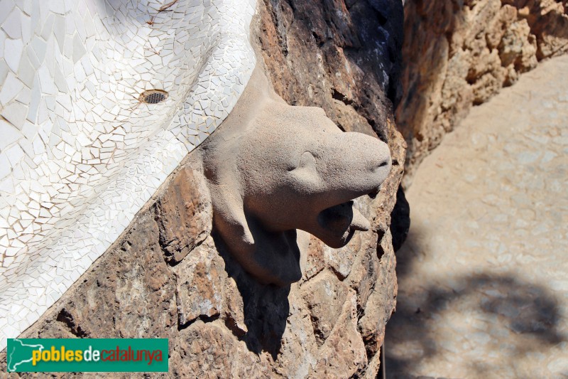 Barcelona - Park Güell. Plaça (Foto: Albert Esteves, 2020) Barcelona - Park Güell. Plaça
