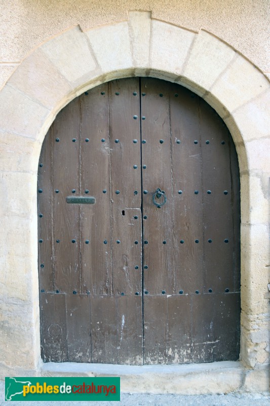 El Soleràs - Portal adovellat (Foto: Albert Esteves, 2020) El Soleràs - Portal adovellat