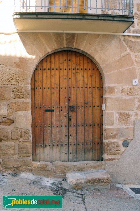 El Soleràs - Portal adovellat (Foto: Albert Esteves, 2020) El Soleràs - Portal adovellat