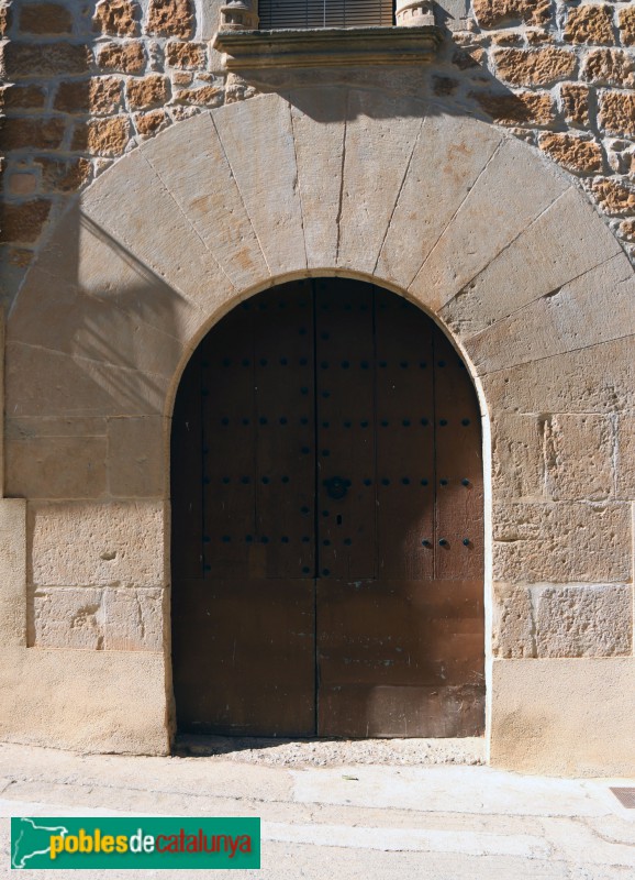 El Soleràs - Portal adovellat (Foto: Albert Esteves, 2020) El Soleràs - Portal adovellat