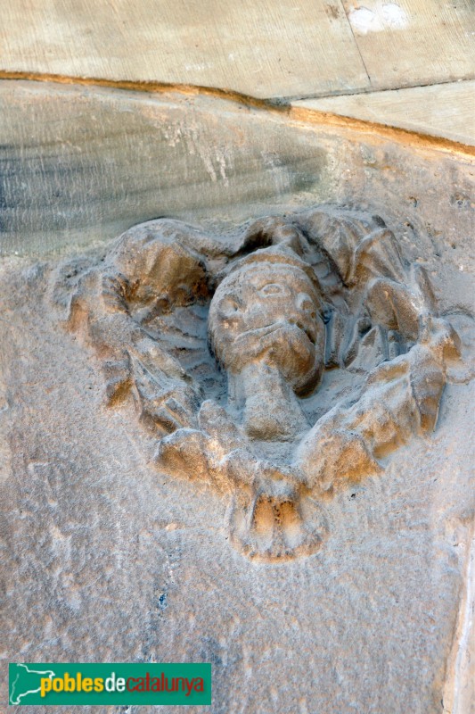 La Granadella - Portal de Cal Baltrons (Foto: Albert Esteves, 2020) La Granadella - Portal de Cal Baltrons