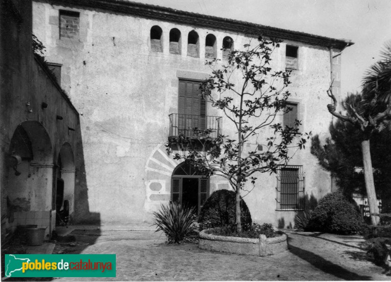 Argentona - Can Calopa (Foto: <i>Josep de Cabanyes -Arxiu fotogràfic Centre Excursionista de Catalunya-</i>, 1932) Argentona - Can Calopa
