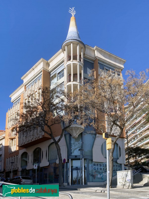 Barcelona - Plaça Font Castellana, 4 (Foto: Albert Esteves, 2021) Barcelona - Plaça Font Castellana, 4