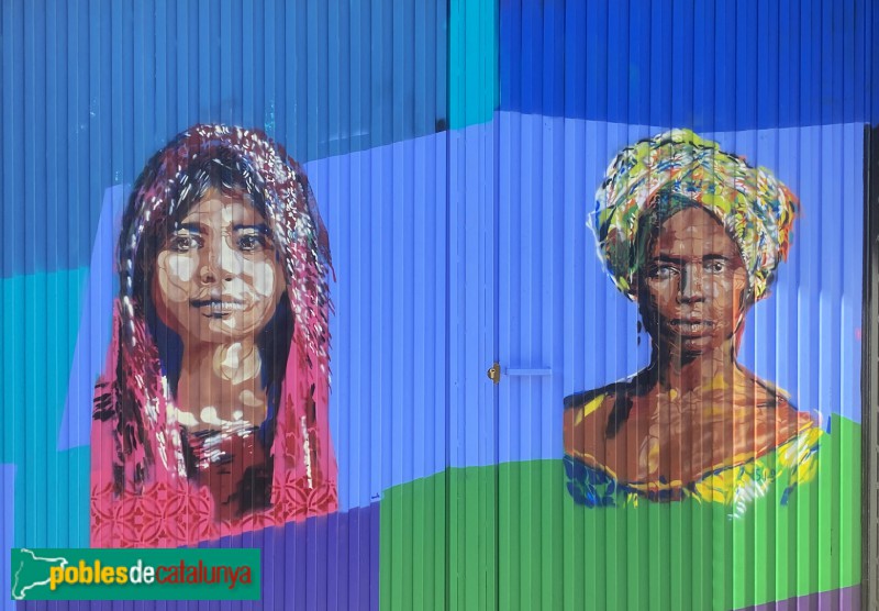 Barcelona - Cilindre d'Horta. Graffiti a la porta (Foto: Albert Esteves, 2021) Barcelona - Cilindre d'Horta. Graffiti a la porta