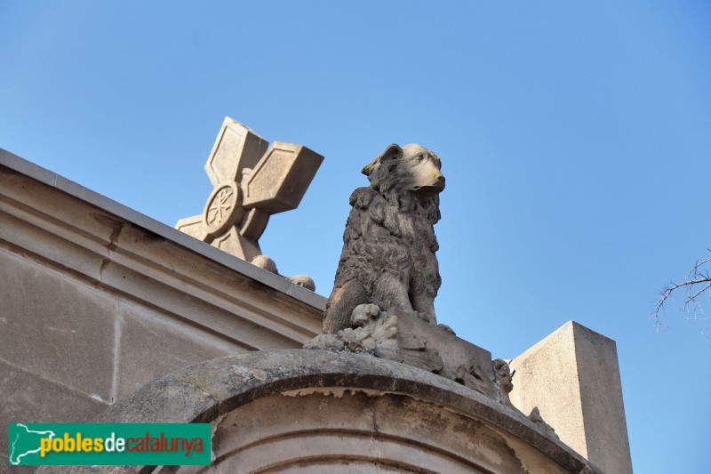 Cementiri d'Horta - Panteó Marsans (Foto: Albert Esteves, 2021) Cementiri d'Horta - Panteó Marsans