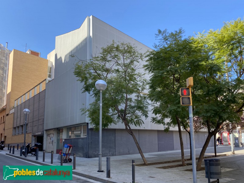 Barcelona - Centre de Serveis Socials Prosperitat (Foto: Albert Esteves, 2021) Barcelona - Centre de Serveis Socials Prosperitat
