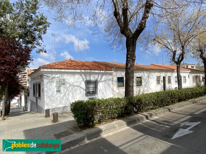 Barcelona - Cases Barates (Can Peguera) (Foto: Albert Esteves, 2021) Barcelona - Cases Barates (Can Peguera)