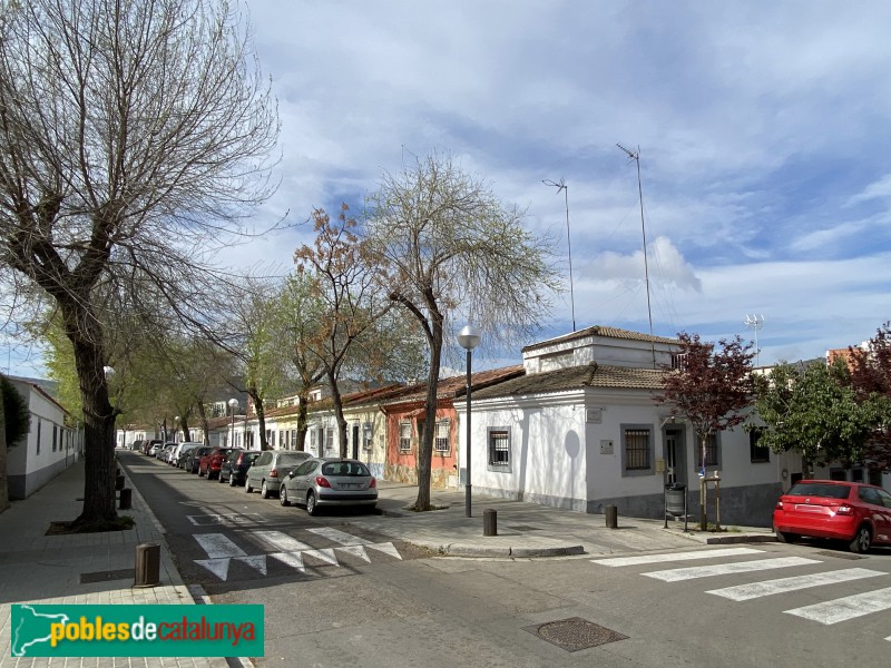 Barcelona - Cases Barates (Can Peguera) (Foto: Albert Esteves, 2021) Barcelona - Cases Barates (Can Peguera)