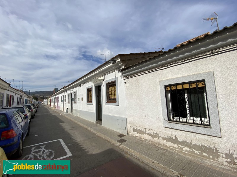 Barcelona - Cases Barates (Can Peguera) (Foto: Albert Esteves) Barcelona - Cases Barates (Can Peguera)