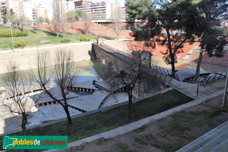 Barcelona - Aqüeducte Dosrius (Foto: Albert Esteves, 2021) Barcelona - Aqüeducte Dosrius