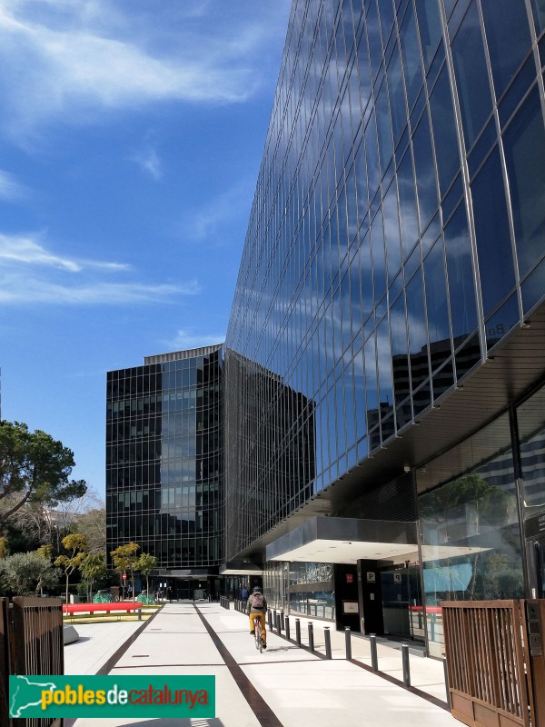 Barcelona - Edifici Catalana Occident (Foto: Anna Corcoll, 2021) Barcelona - Edifici Catalana Occident