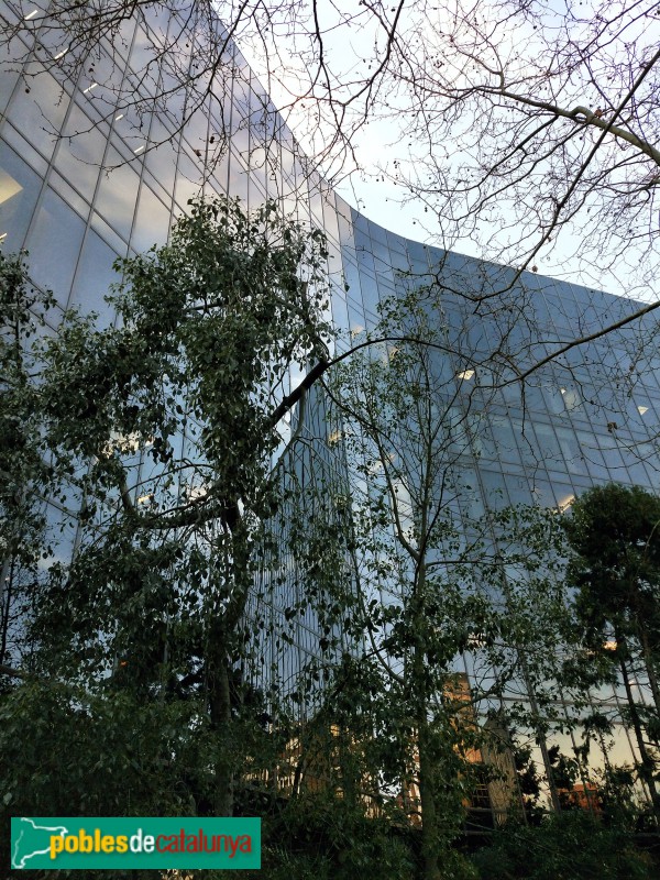 Barcelona - Edifici Catalana Occident (Foto: Anna Corcoll, 2021) Barcelona - Edifici Catalana Occident