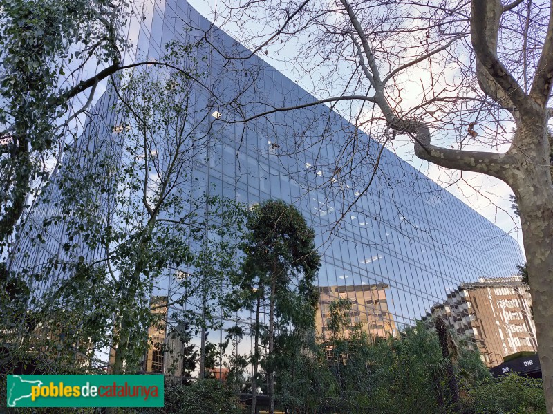 Barcelona - Edifici Catalana Occident (Foto: Anna Corcoll, 2021) Barcelona - Edifici Catalana Occident