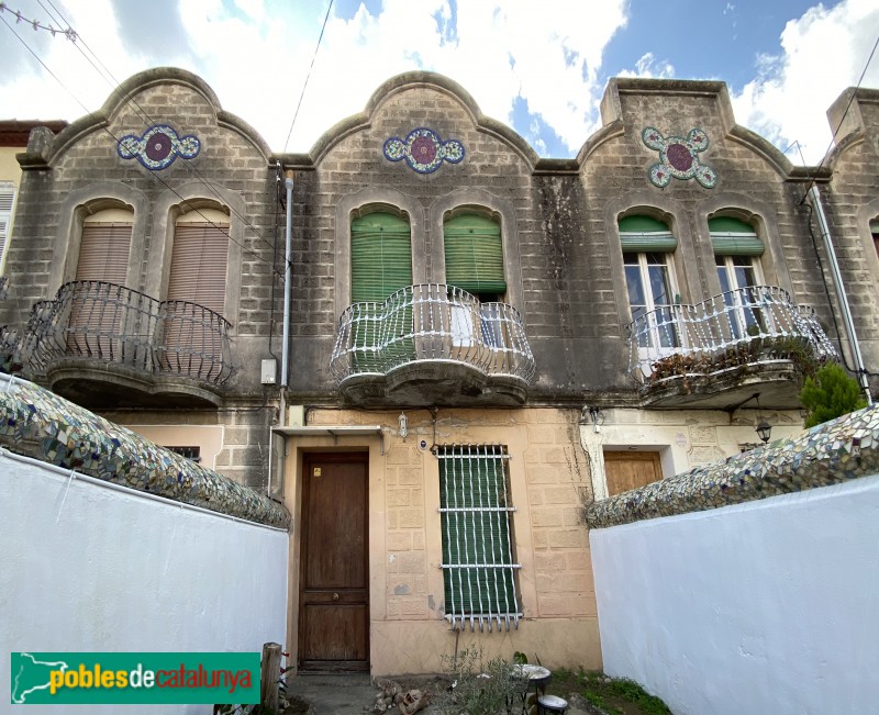 Sant Feliu de Llobregat - Cases d'en Molins (Foto: Albert Esteves, 2021) Sant Feliu de Llobregat - Cases d'en Molins