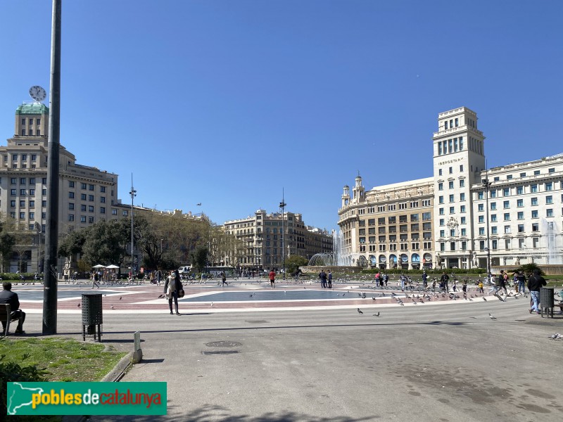 Barcelona - Plaça Catalunya (Foto: Albert Esteves, 2021) Barcelona - Plaça Catalunya