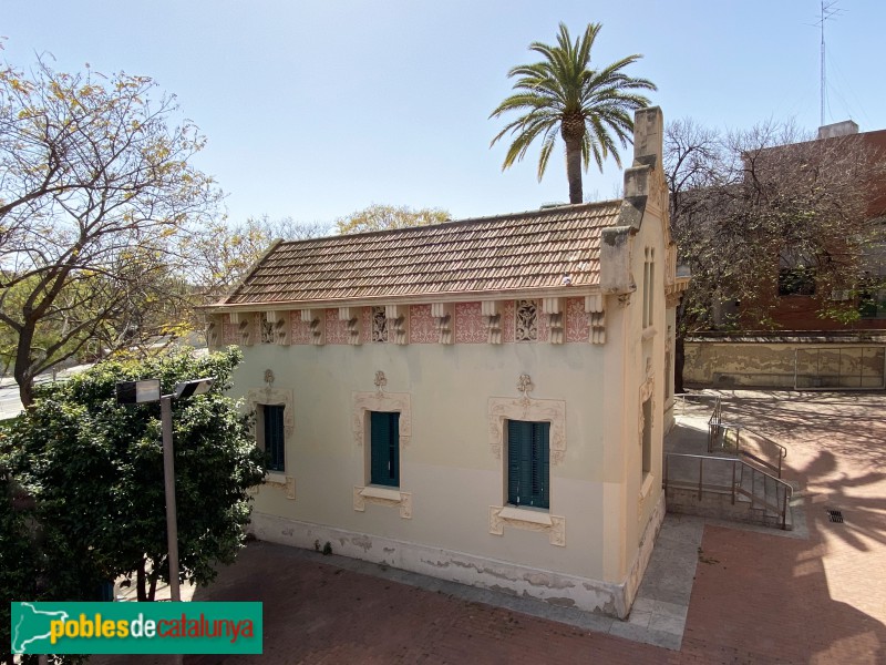 L'Hospitalet de Llobregat - Casa del director de Tecla Sala (Foto: Albert Esteves, 2021) L'Hospitalet de Llobregat - Casa del director de Tecla Sala