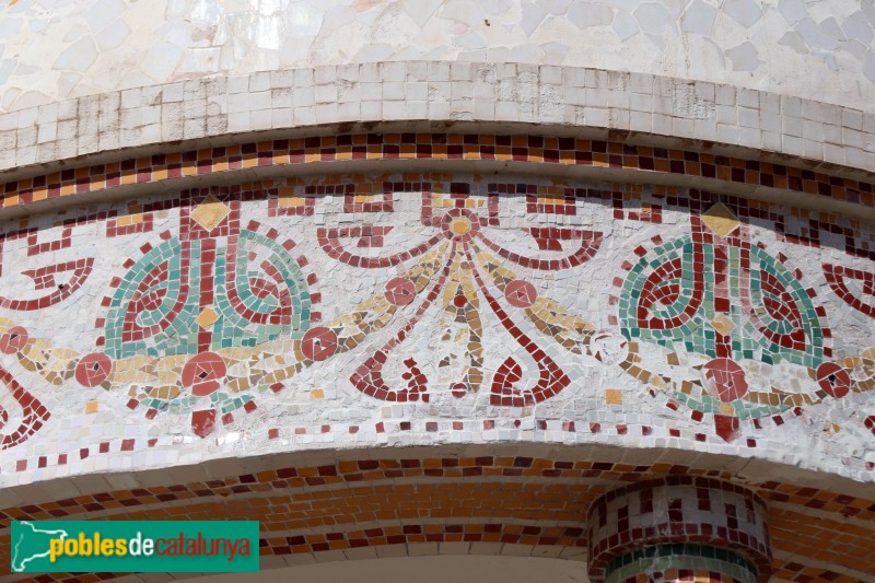 L'Hospitalet de Llobregat - Can Buxeres. Templet (Foto: Albert Esteves, 2021) L'Hospitalet de Llobregat - Can Buxeres. Templet