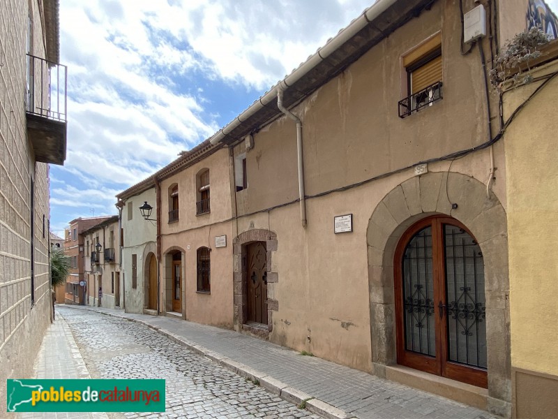 L'Hospitalet de Llobregat - Carrer Xipreret (Foto: Albert Esteves, 2021) L'Hospitalet de Llobregat - Carrer Xipreret