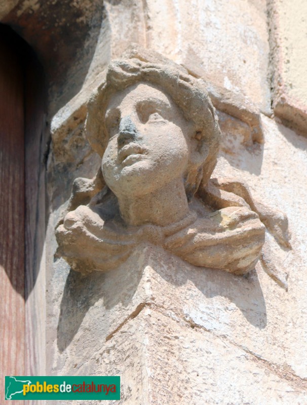 L'Hospitalet de Llobregat - Casa de les Finestres Gòtiques (Foto: Albert Esteves, 2021) L'Hospitalet de Llobregat - Casa de les Finestres Gòtiques