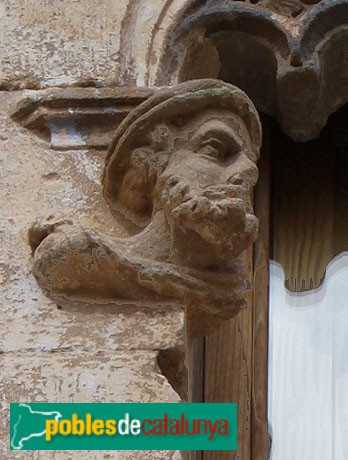 L'Hospitalet - Casa de les Finestres Gòtiques (Foto: Albert Esteves, 2011) L'Hospitalet - Casa de les Finestres Gòtiques