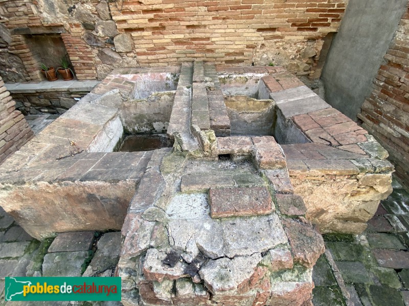 L'Hospitalet de Llobregat - Safareig del carrer Xipreret (Foto: Albert Esteves, 2021) L'Hospitalet de Llobregat - Safareig del carrer Xipreret